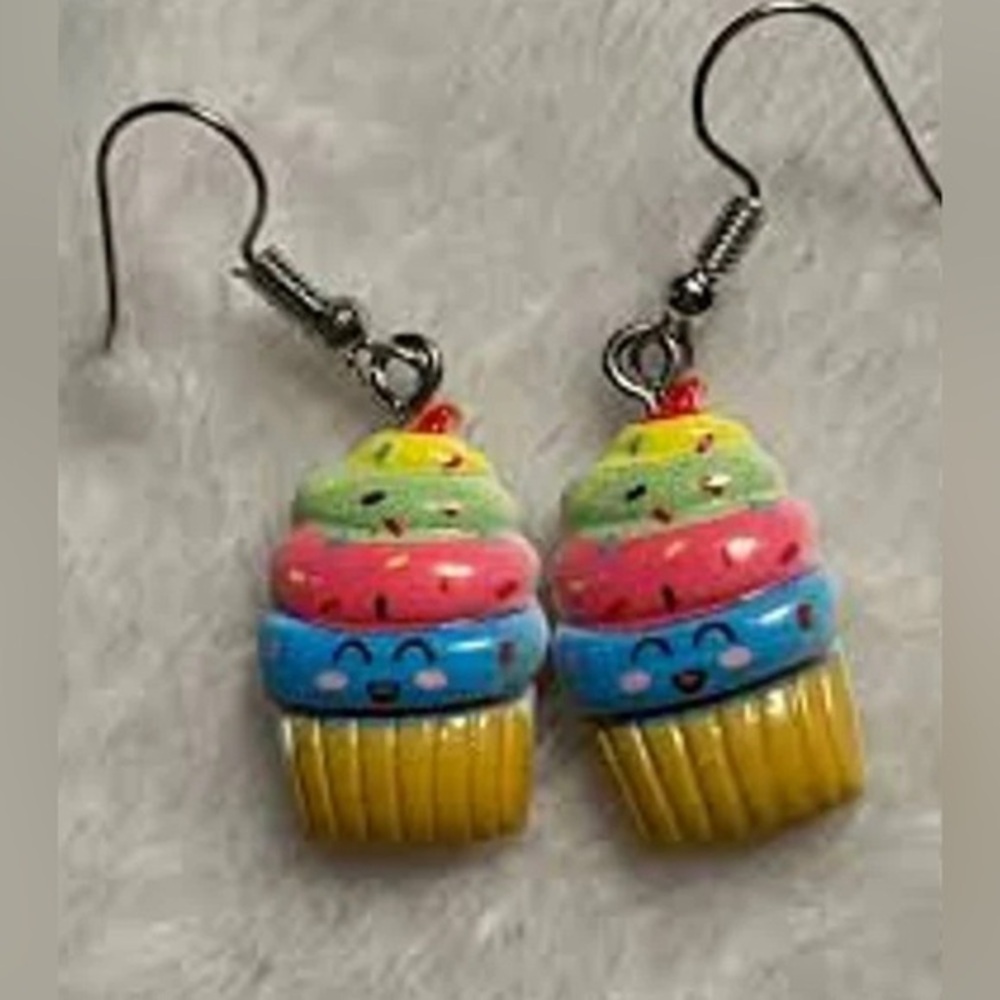 NWT - Smiling Rainbow Frosted Cupcake & sprinkles Dangling Earrings Set - 1 Inch